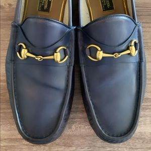 Men’s Gucci Horsebit Leather Loafers Gold Buckle.
